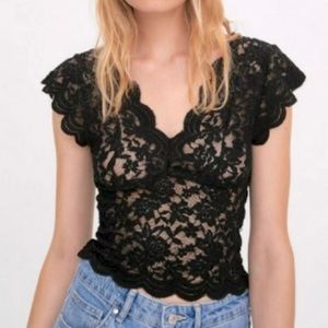 Zara V-neck Stretch Lace Top